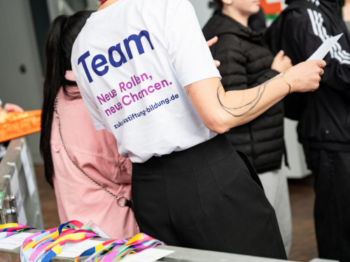 Stellenausschreibung: Workshopleitungen für die BildungsTandems gesucht